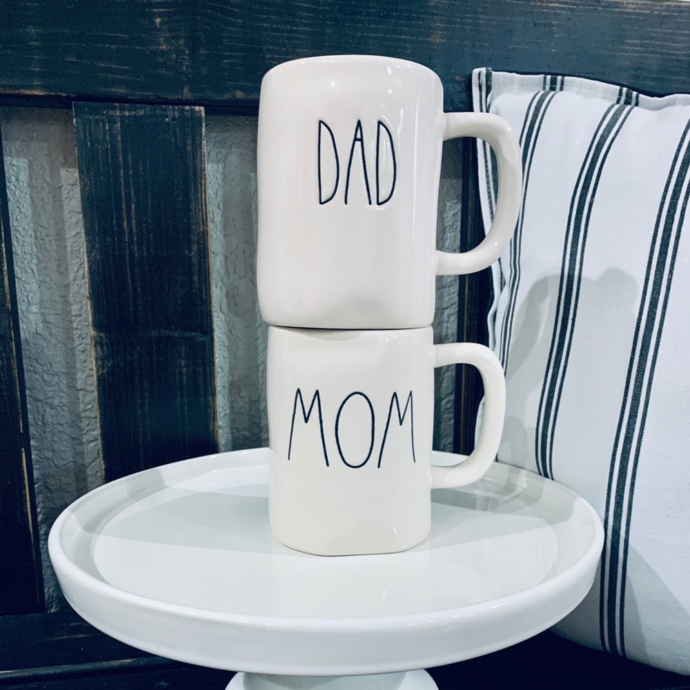 Rae Dunn mom/dad mugs 2018